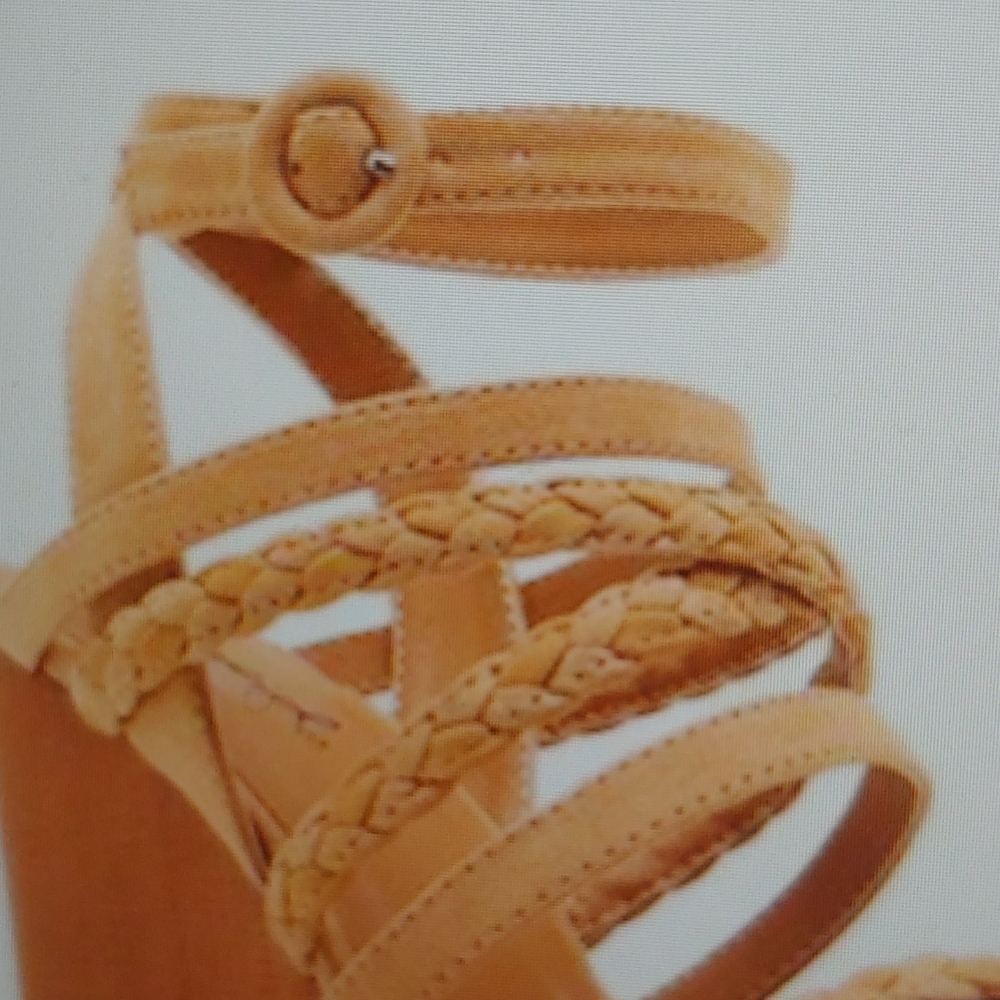 Latch Sandal - Picture 6 of 7